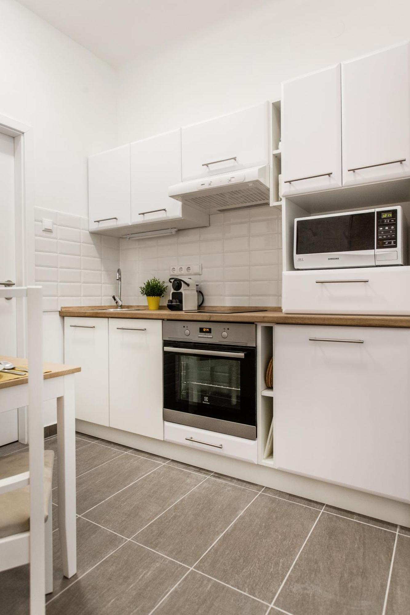 Quiet And Cozy Apartment Near The Danube Budapest Eksteriør billede